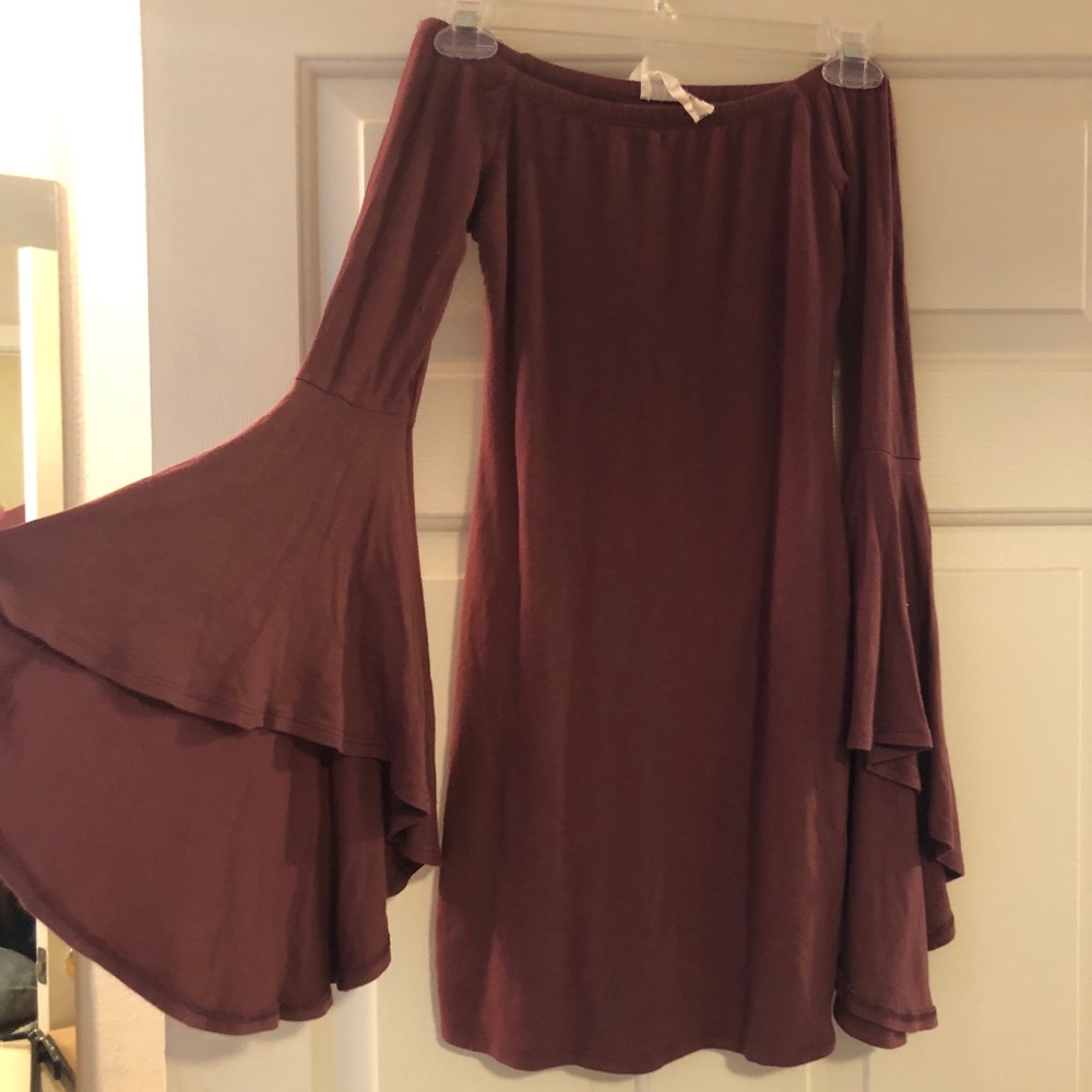 Vestique bell sleeve dress